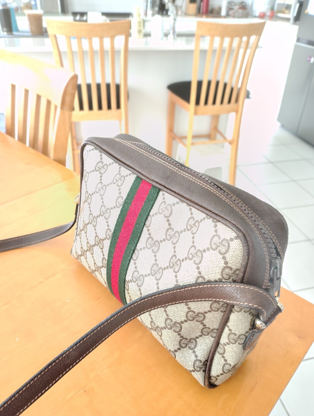 Vintage Gucci Parfums GG Monogram Crossbody Bag with Red and Green Web - Picture 3 of 16